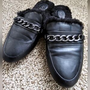 Simply Vera Wang mules